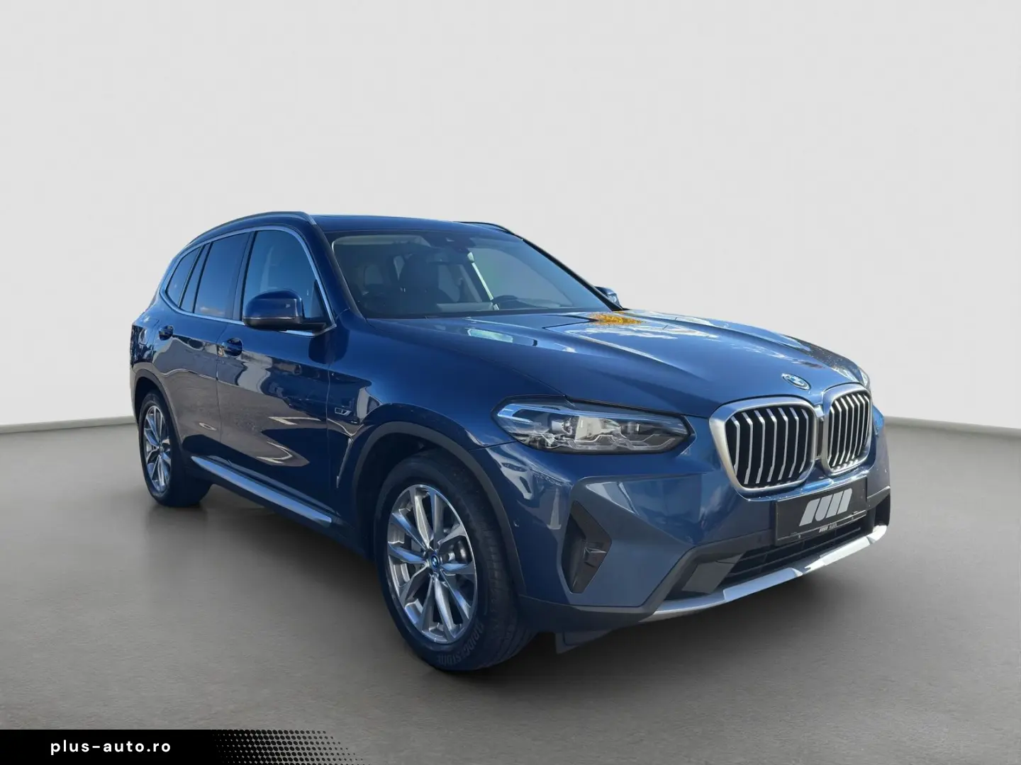 BMW X3 xDrive 30e (Navi LED Pano HUD Leder WLAN)