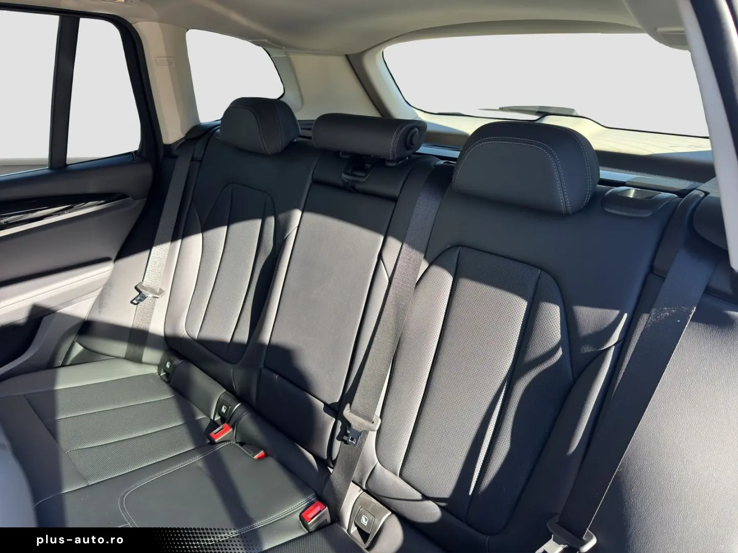 BMW X3 xDrive 30e (Navi LED Pano HUD Leder WLAN)