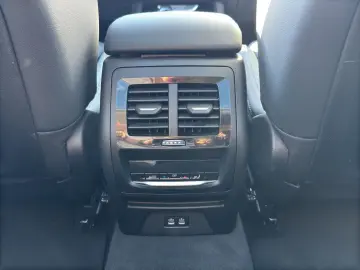 BMW X3 xDrive 30e (Navi LED Pano HUD Leder WLAN)