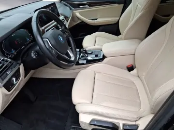 BMW X3 xDrive30e Headup-Display Navi Driving Assista