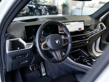 BMW X5 xDrive30d M SPORT PRO 22LM 360K AHK