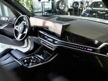 BMW X5 xDrive30d M SPORT PRO 22LM 360K AHK