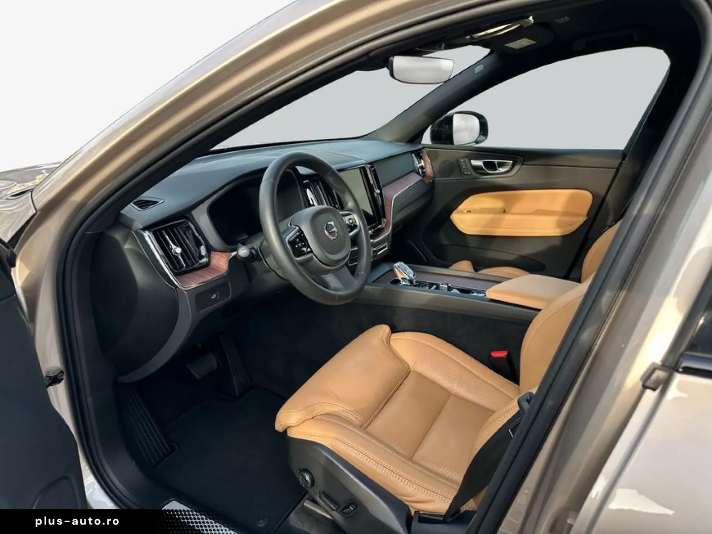 VOLVO XC60 B5 B AWD Plus Dark