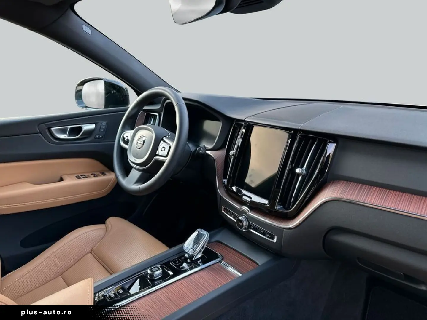 VOLVO XC60 B5 B AWD Plus Dark