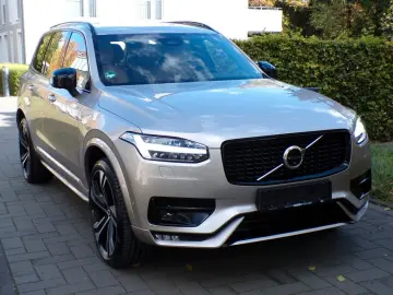 VOLVO XC90 B5 AWD R Design 7.Sitze 360  ACC Luft 22 Z.