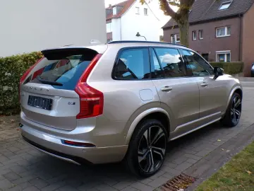 VOLVO XC90 B5 AWD R Design 7.Sitze 360  ACC Luft 22 Z.