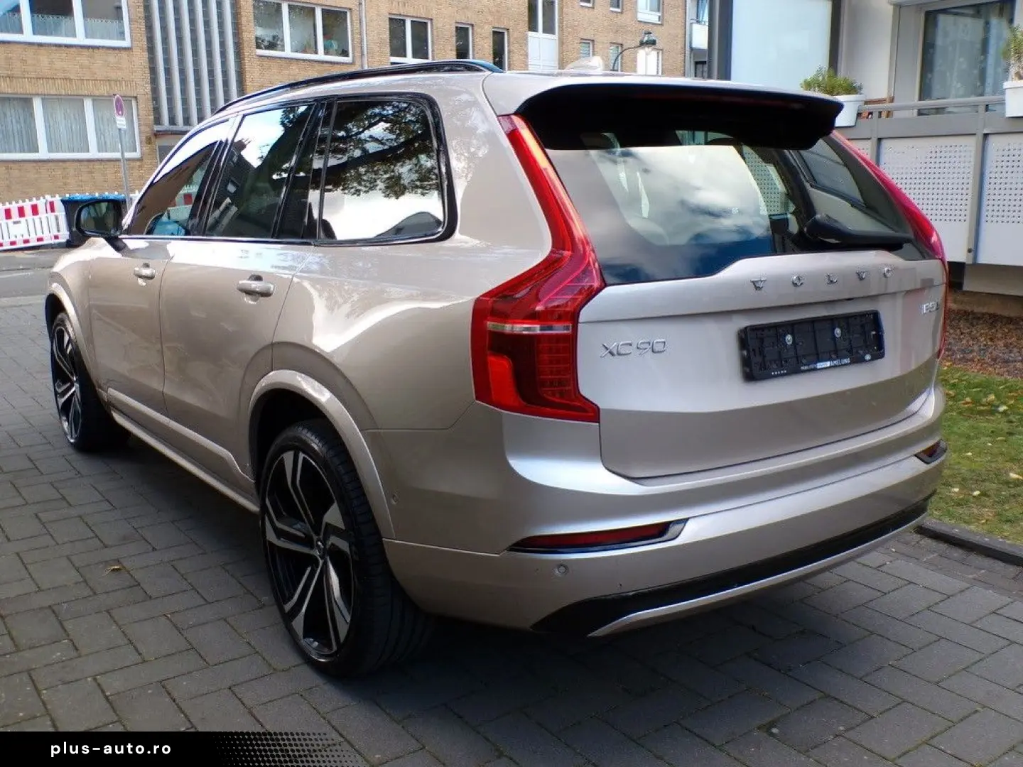 VOLVO XC90 B5 AWD R Design 7.Sitze 360  ACC Luft 22 Z.