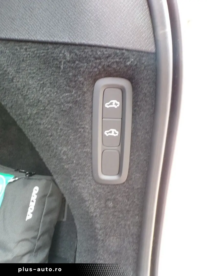 VOLVO XC90 B5 AWD R Design 7.Sitze 360  ACC Luft 22 Z.