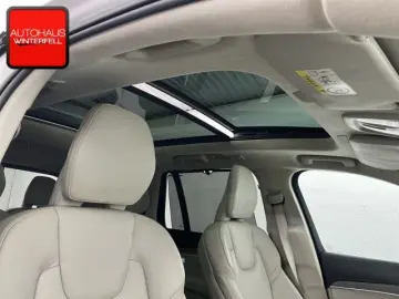 VOLVO XC90 B5 AWD ULTIMATE BRIGHT 7SITZ PANO AHK NUBUK