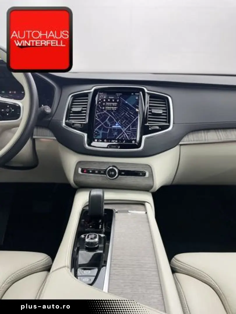 VOLVO XC90 B5 AWD ULTIMATE BRIGHT 7SITZ PANO AHK NUBUK