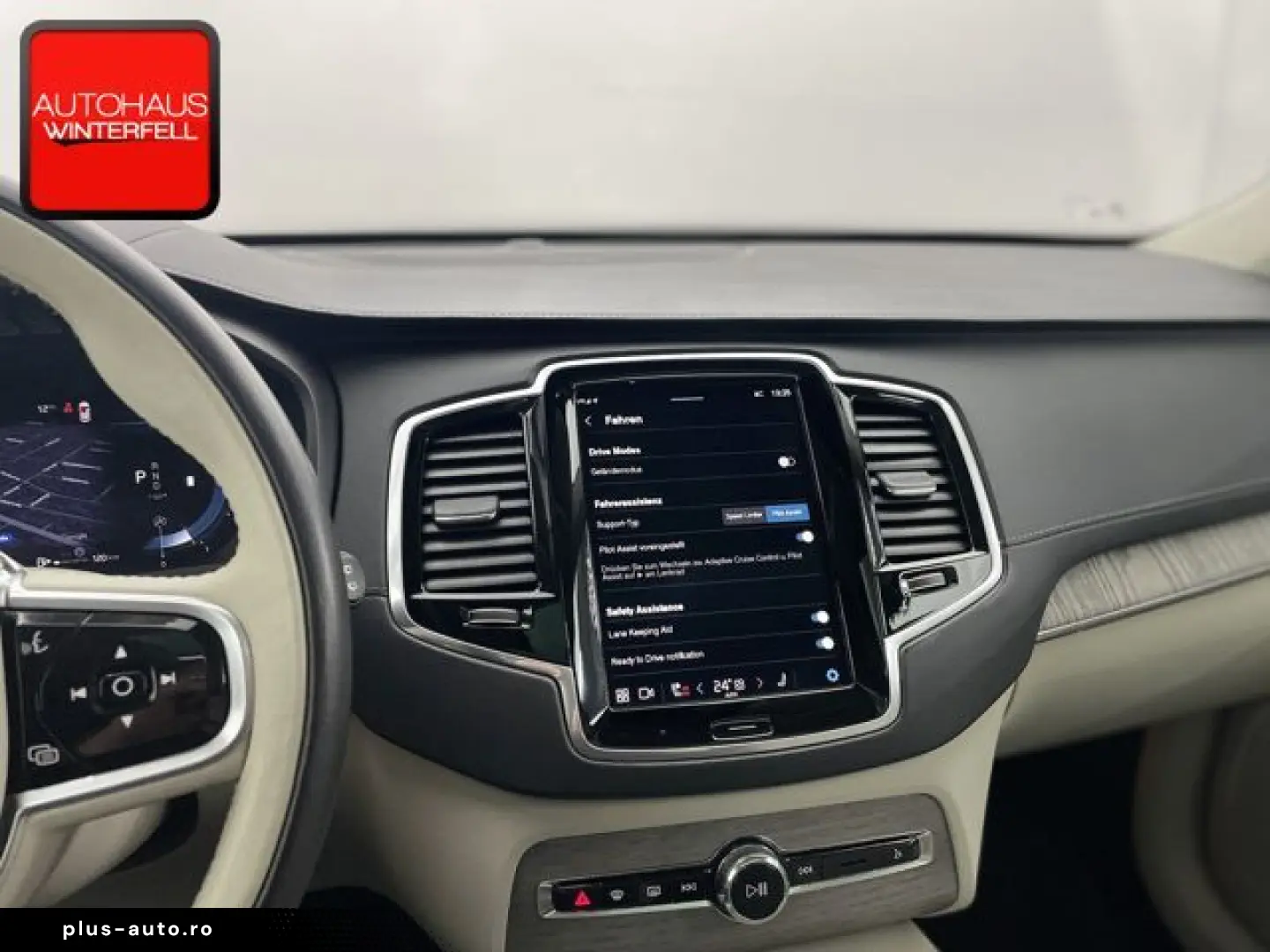 VOLVO XC90 B5 AWD ULTIMATE BRIGHT 7SITZ PANO AHK NUBUK