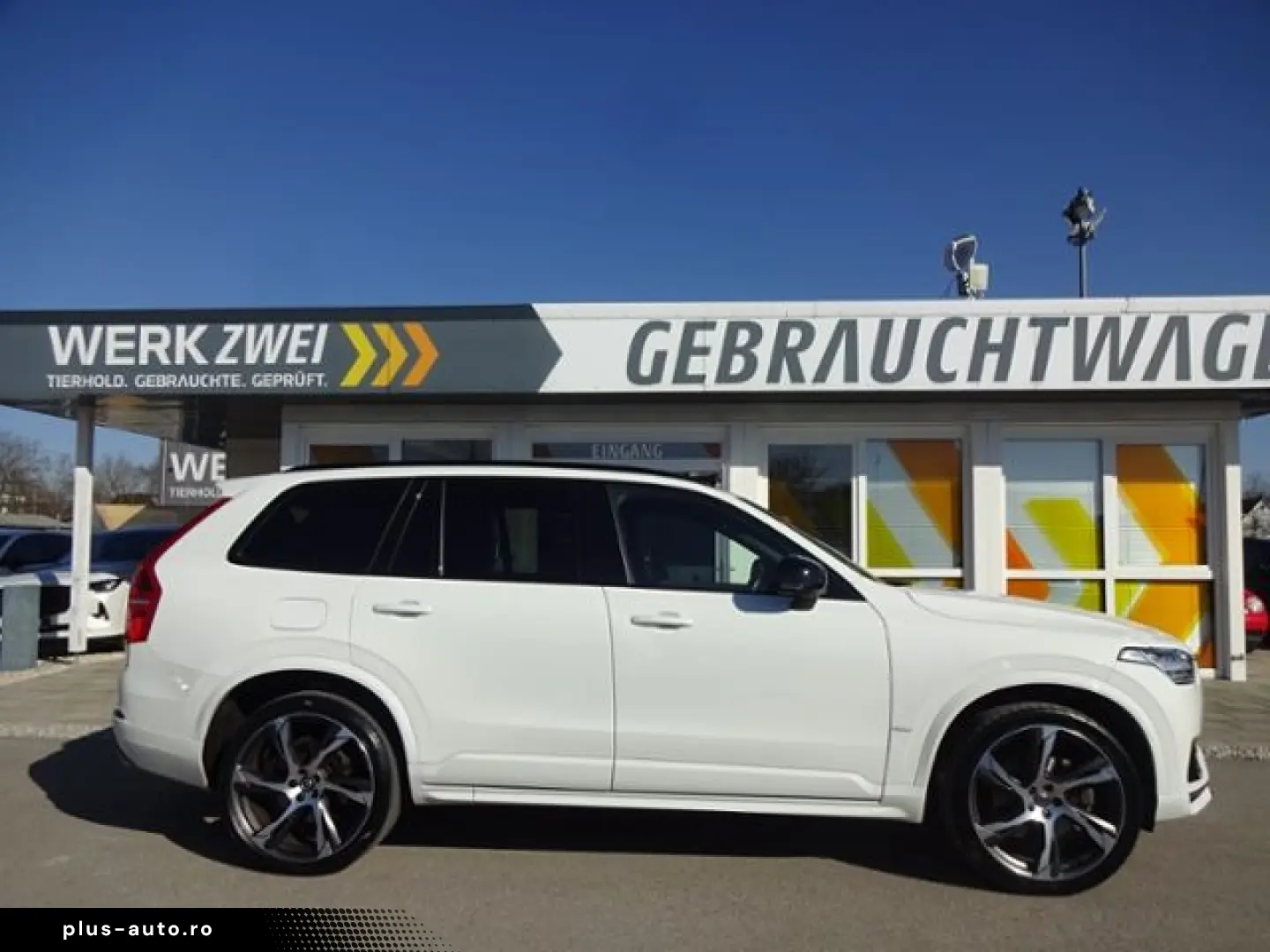 VOLVO XC90 T8 R Design Plug-In AHK Luftfw HUD ACC 22