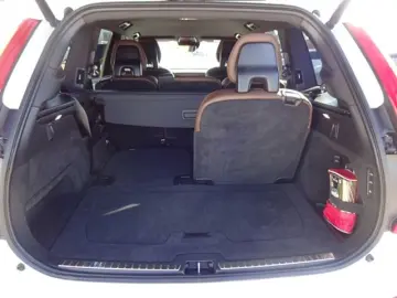 VOLVO XC90 T8 R Design Plug-In AHK Luftfw HUD ACC 22