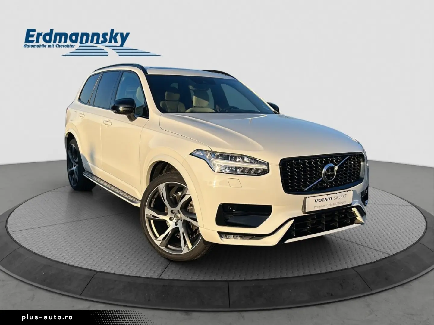 VOLVO XC90 B5 R-Design AHK Pano Four-C StHz HuD 22Zoll