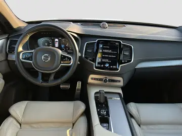 VOLVO XC90 B5 R-Design AHK Pano Four-C StHz HuD 22Zoll