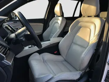 VOLVO XC90 B5 R-Design AHK Pano Four-C StHz HuD 22Zoll