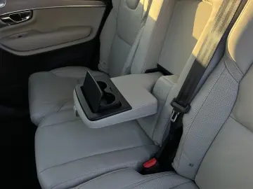 VOLVO XC90 B5 R-Design AHK Pano Four-C StHz HuD 22Zoll