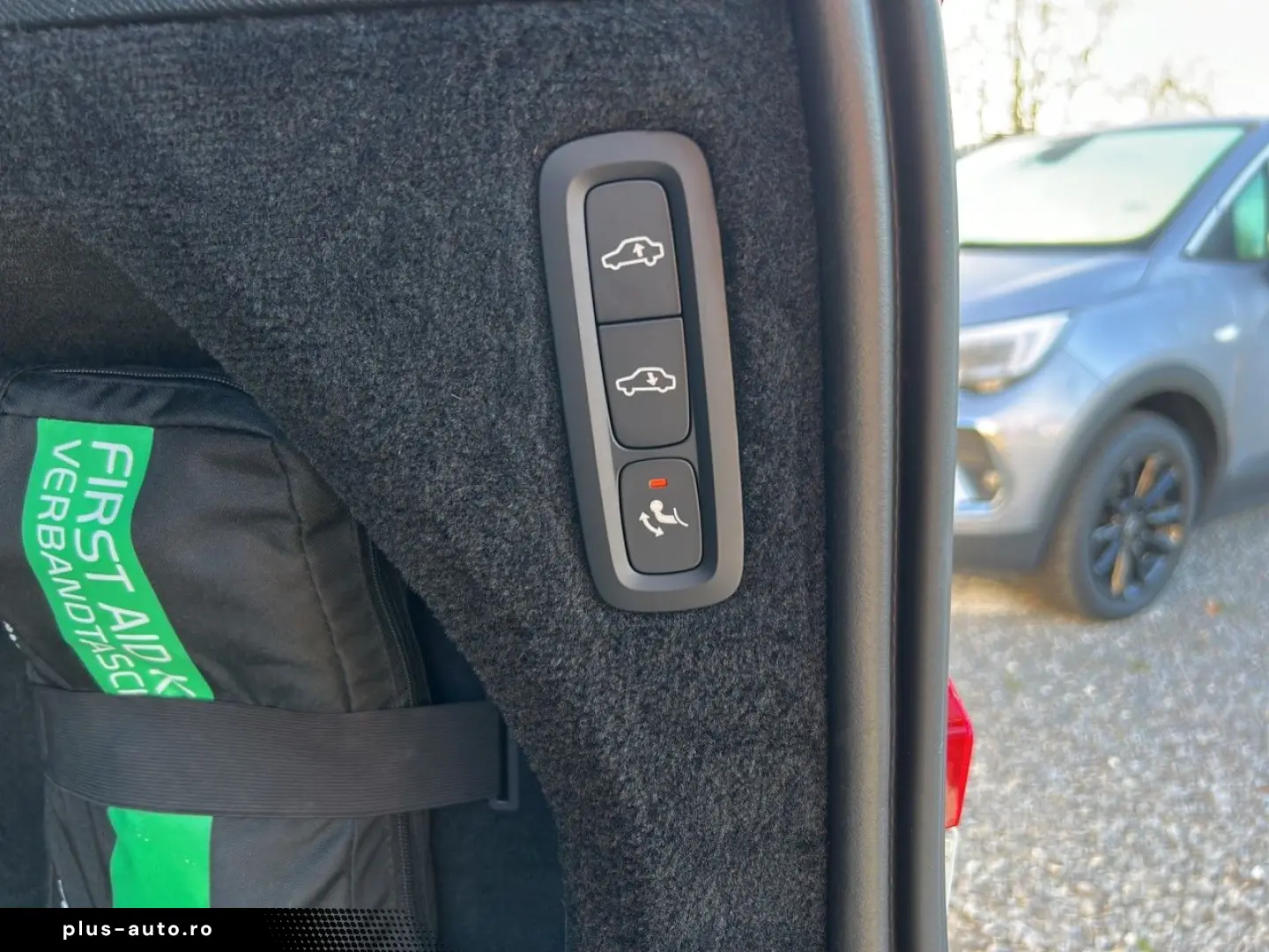 VOLVO XC90 B5 R-Design AHK Pano Four-C StHz HuD 22Zoll