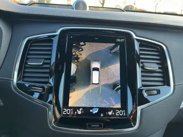 VOLVO XC90 B5 R-Design AHK Pano Four-C StHz HuD 22Zoll