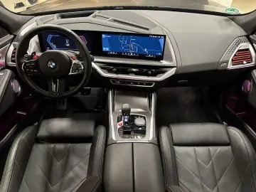 BMW XM Label Red Carbon B&W Black Frozen 23 Zoll AHK