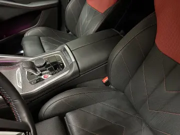 BMW XM Label Red Carbon B&W Black Frozen 23 Zoll AHK