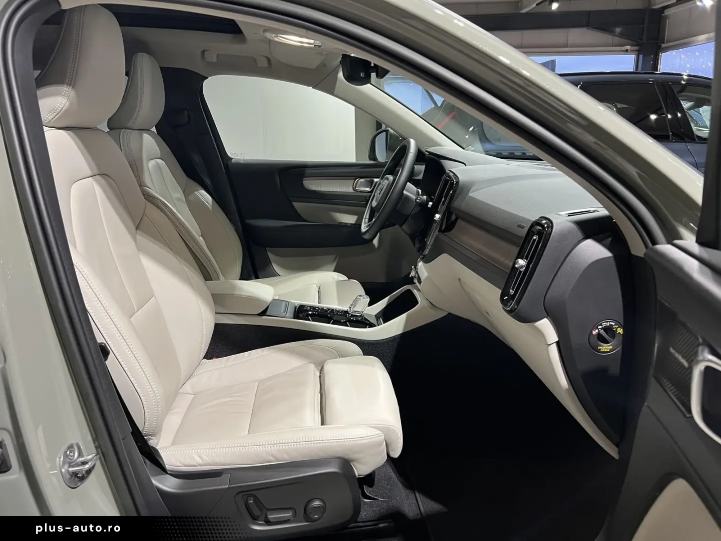 VOLVO XC40 B5 Ultimate Bright AWD ACC BLIS 360  AHK