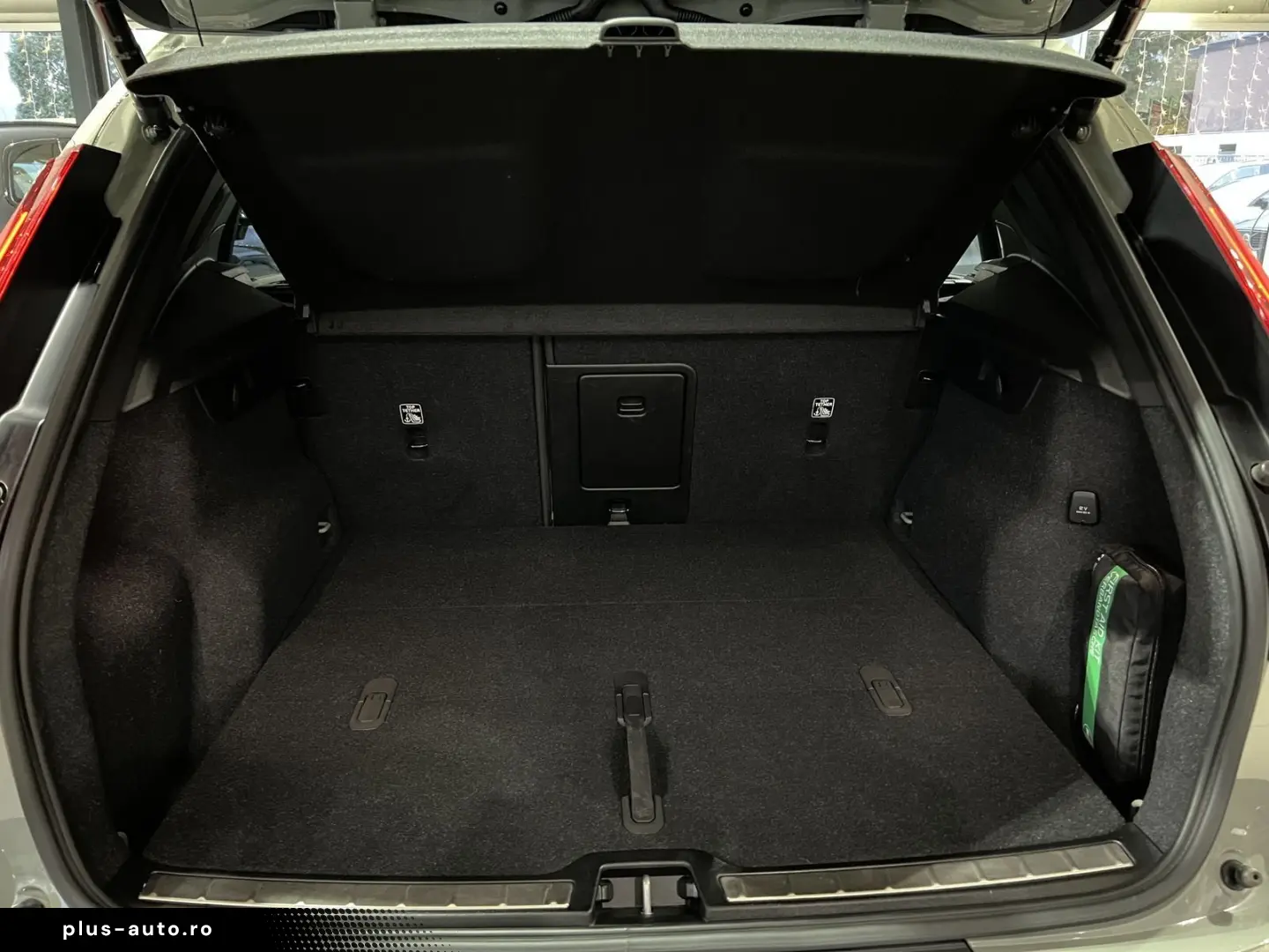 VOLVO XC40 B5 Ultimate Bright AWD ACC BLIS 360  AHK