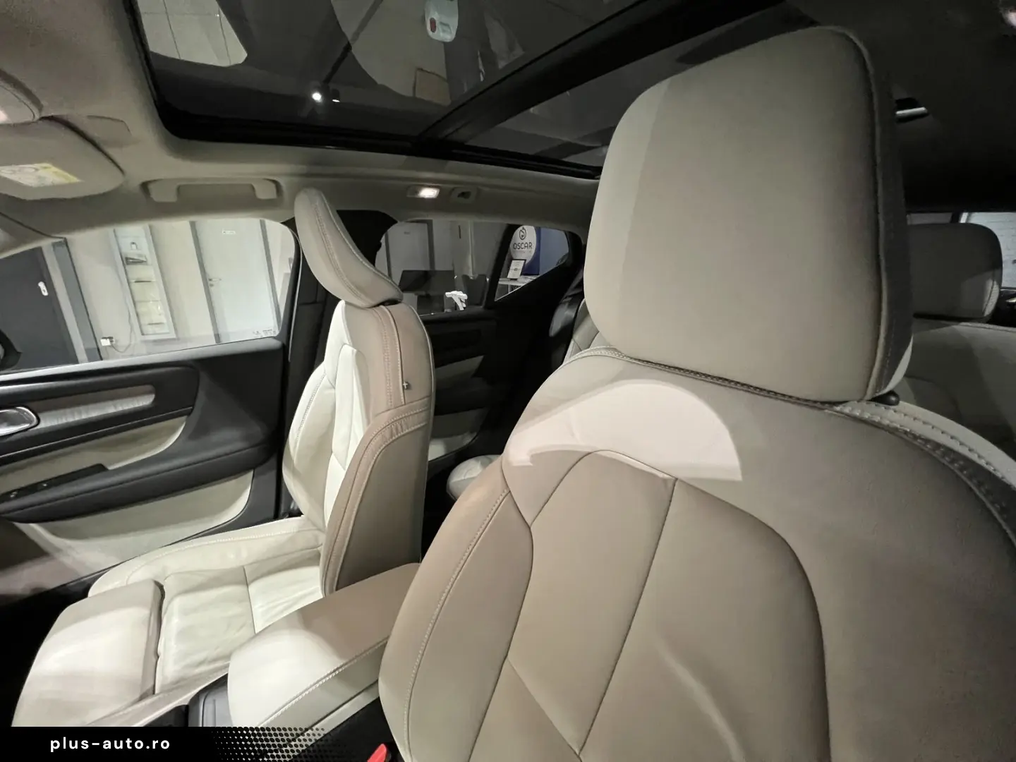 VOLVO XC40 B5 Ultimate Bright AWD ACC BLIS 360  AHK