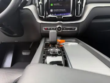 VOLVO XC60 T6 AWD Recharge Plus Dark Fahrerassistenz-P