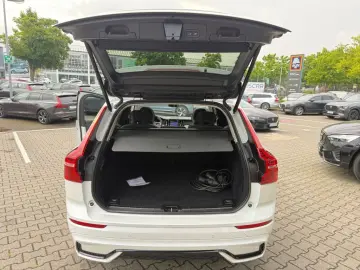 VOLVO XC60 T6 AWD Recharge Plus Dark Fahrerassistenz-P