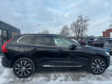 VOLVO XC60 T8 Ultimate Plug-InHybrid AWD Panorama