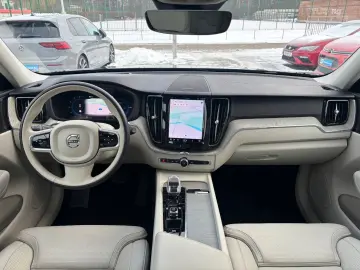 VOLVO XC60 T8 Ultimate Plug-InHybrid AWD Panorama