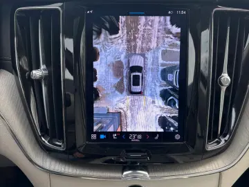 VOLVO XC60 T8 Ultimate Plug-InHybrid AWD Panorama