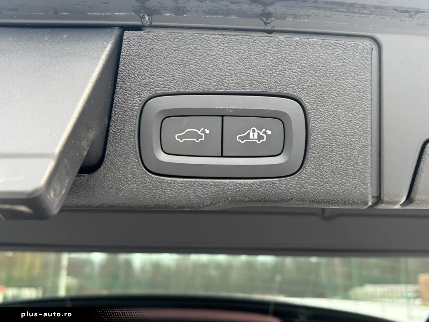 VOLVO XC60 T8 Ultimate Plug-InHybrid AWD Panorama