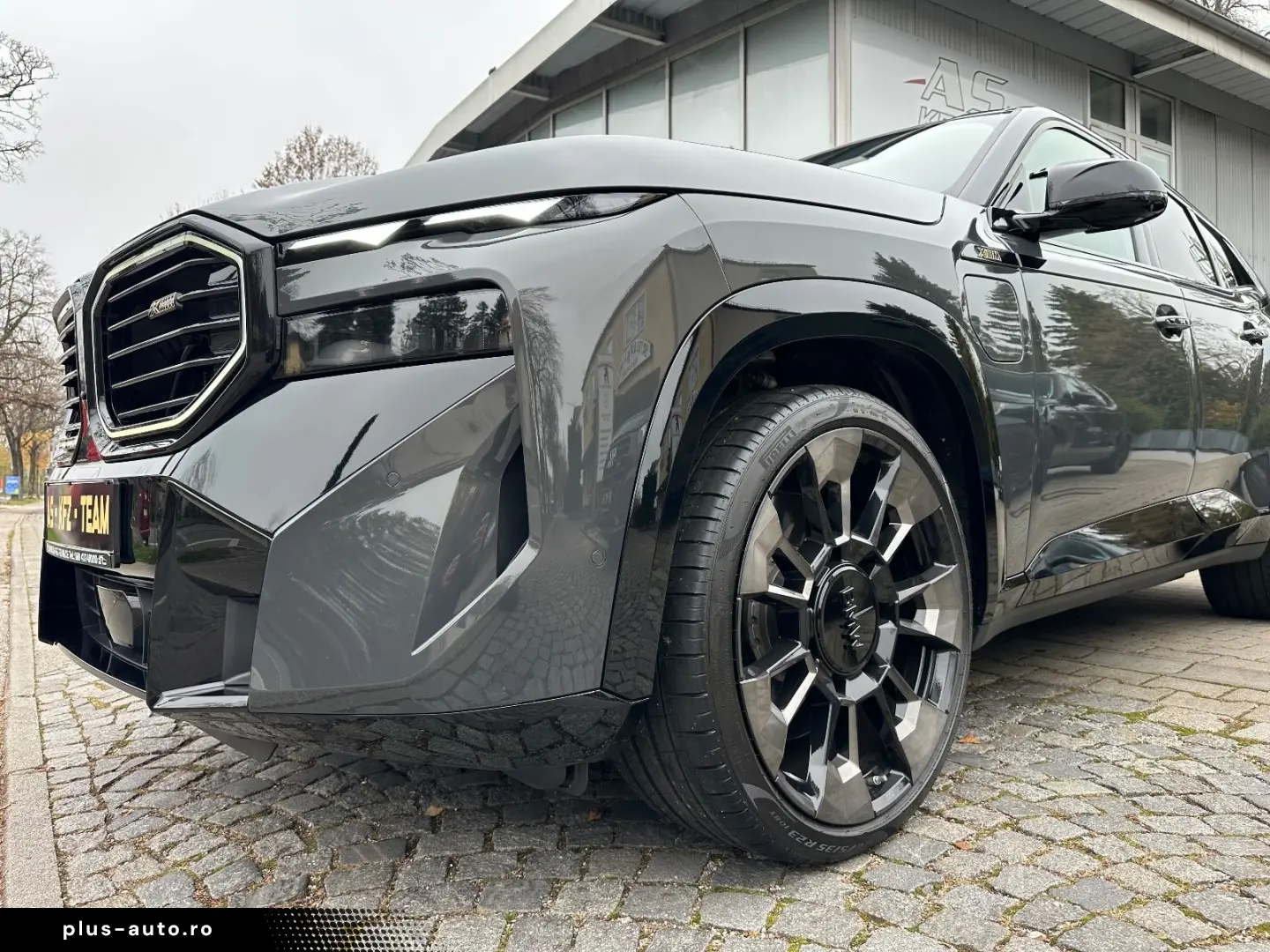 BMW XM 4.4 360  AHK MASSAGE HEAD-UP 23  B&W CARBON