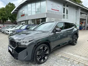 BMW XM 4.4 360  AHK MASSAGE HEAD-UP 23  B&W CARBON