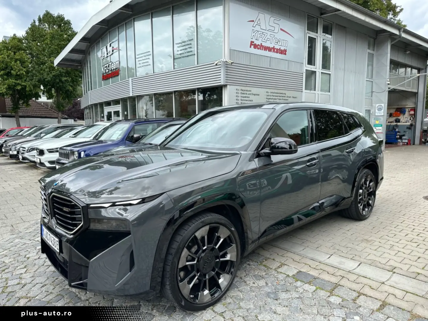 BMW XM 4.4 360  AHK MASSAGE HEAD-UP 23  B&W CARBON