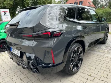 BMW XM 4.4 360  AHK MASSAGE HEAD-UP 23  B&W CARBON