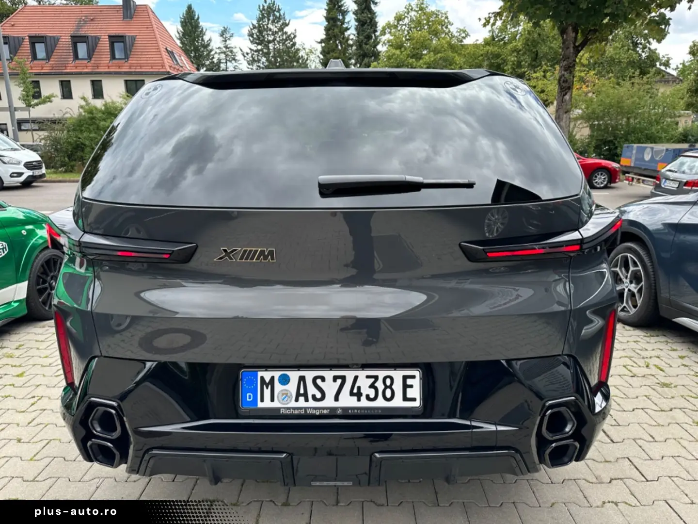 BMW XM 4.4 360  AHK MASSAGE HEAD-UP 23  B&W CARBON