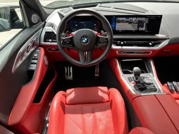 BMW XM 4.4 360  AHK MASSAGE HEAD-UP 23  B&W CARBON