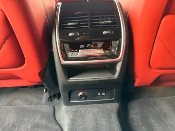 BMW XM 4.4 360  AHK MASSAGE HEAD-UP 23  B&W CARBON