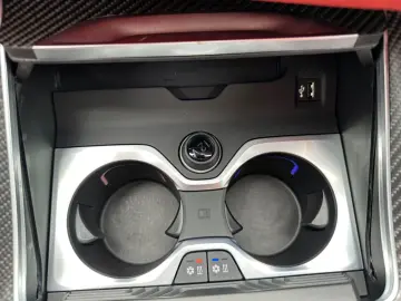 BMW XM 4.4 360  AHK MASSAGE HEAD-UP 23  B&W CARBON