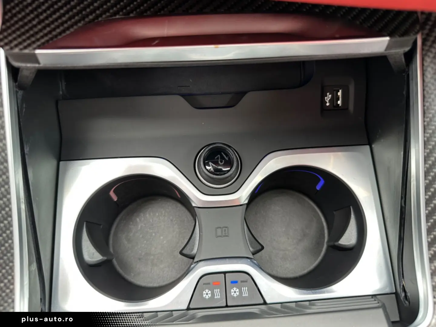 BMW XM 4.4 360  AHK MASSAGE HEAD-UP 23  B&W CARBON