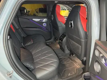 BMW XM Label~BOWERS&WILKIN~HUD~KAMERA 360 ~23