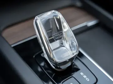 VOLVO XC60 T8 AWD Ultimate Bright