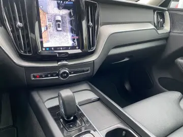 VOLVO XC60 T6 Plus Bright Plug-In Hybrid 360 Harman Ka