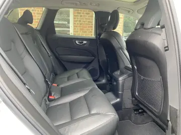 VOLVO XC60 T6 Plus Bright Plug-In Hybrid 360 Harman Ka