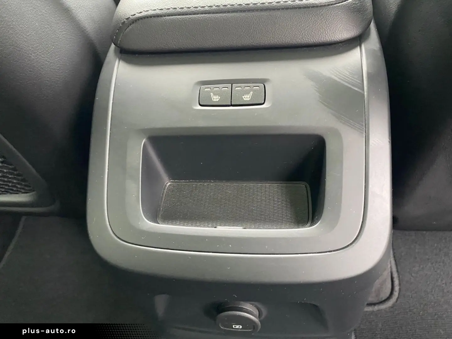 VOLVO XC60 T6 Plus Bright Plug-In Hybrid 360 Harman Ka