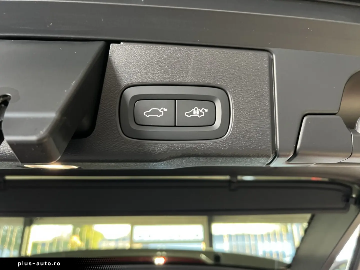 VOLVO XC60 T8 Ultimate Dark Recharge AWD ACC HeadUp