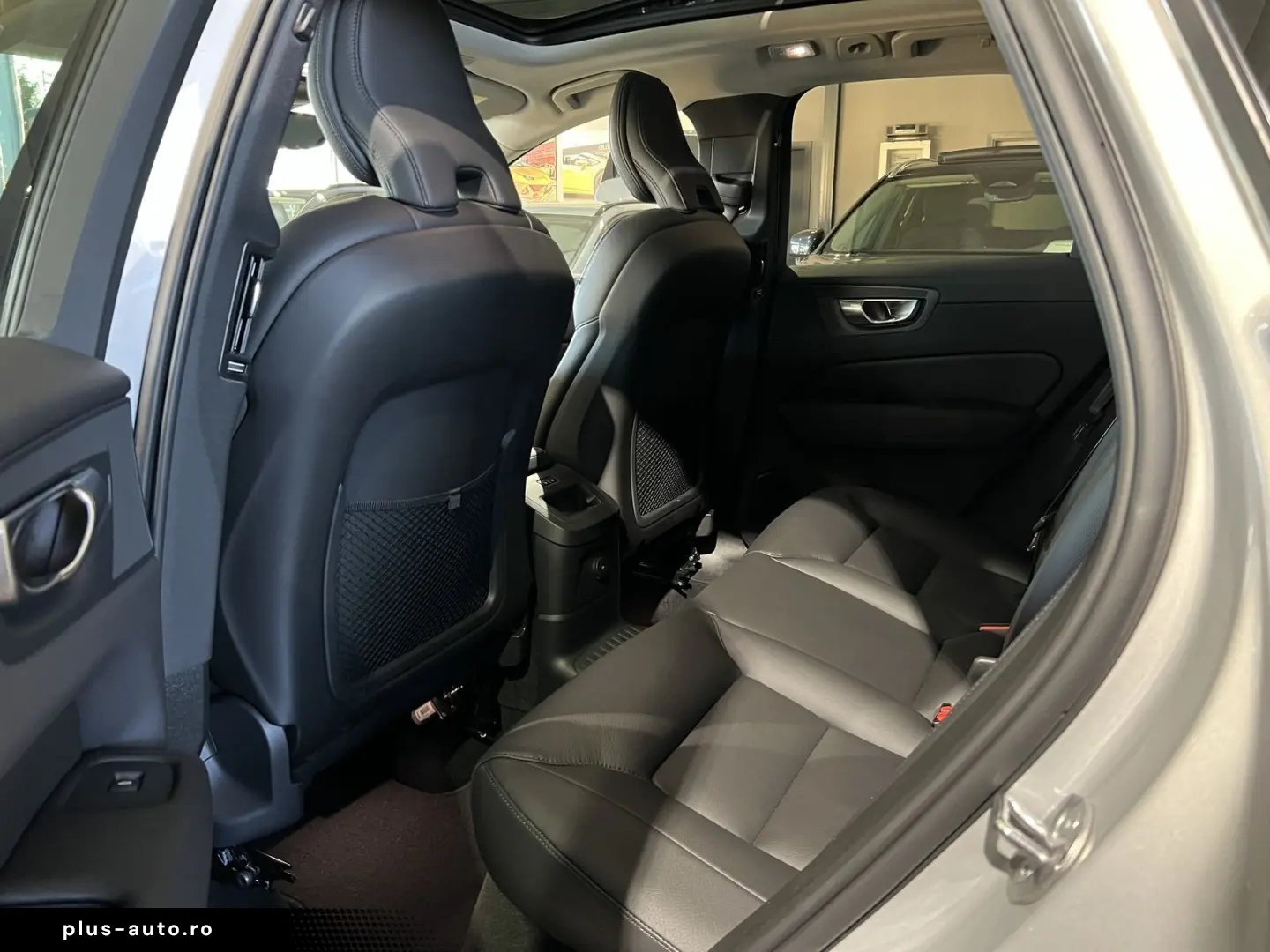 VOLVO XC60 T8 Ultimate Dark Recharge AWD ACC HeadUp